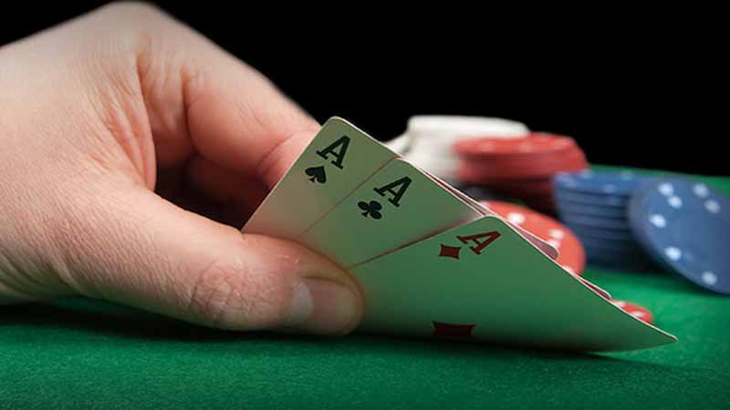 Bản Chất Giao Thoa Giữa Bài Cào Và Poker